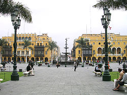 Square in Lima Peru 01.jpg